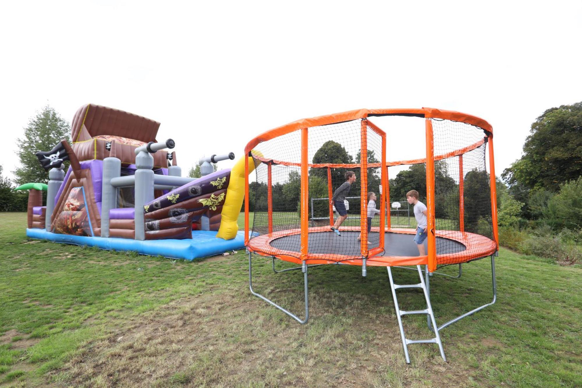 Mobil Home Xxl 4 Chambres - Camping Le Clos Cacheleux Miannay Exteriör bild